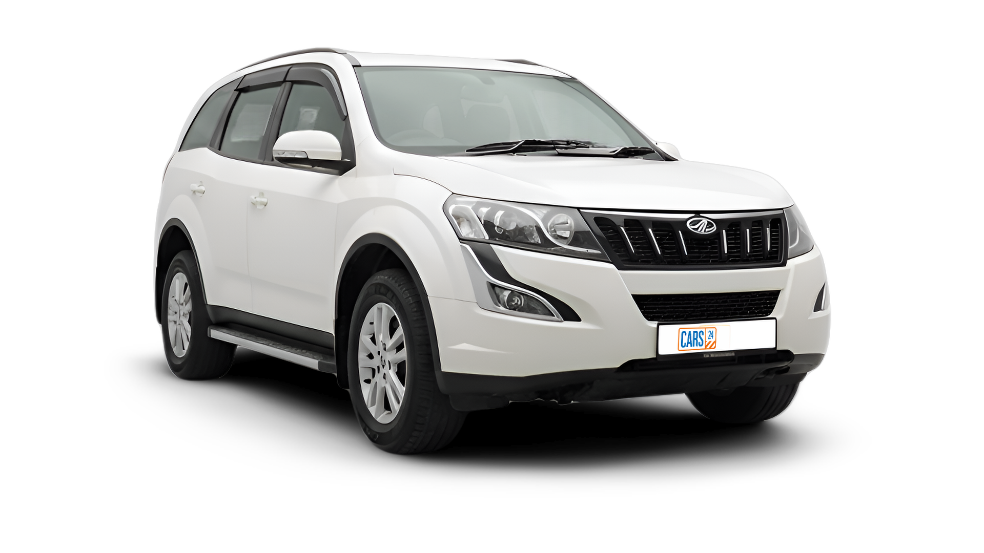 Mahindra XUV500-img